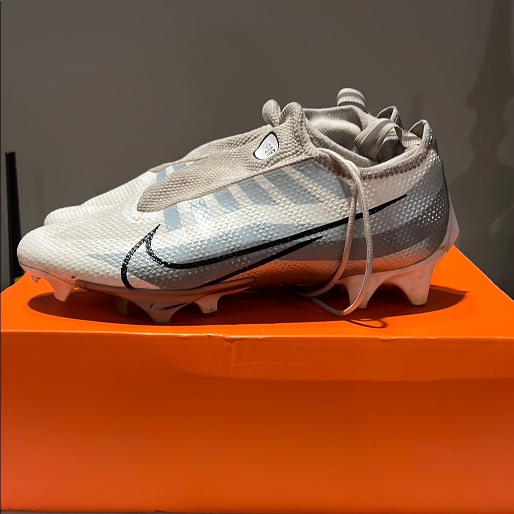 Nike Vapor Edge Pro 360 White and Gray Athletic Cleats for football